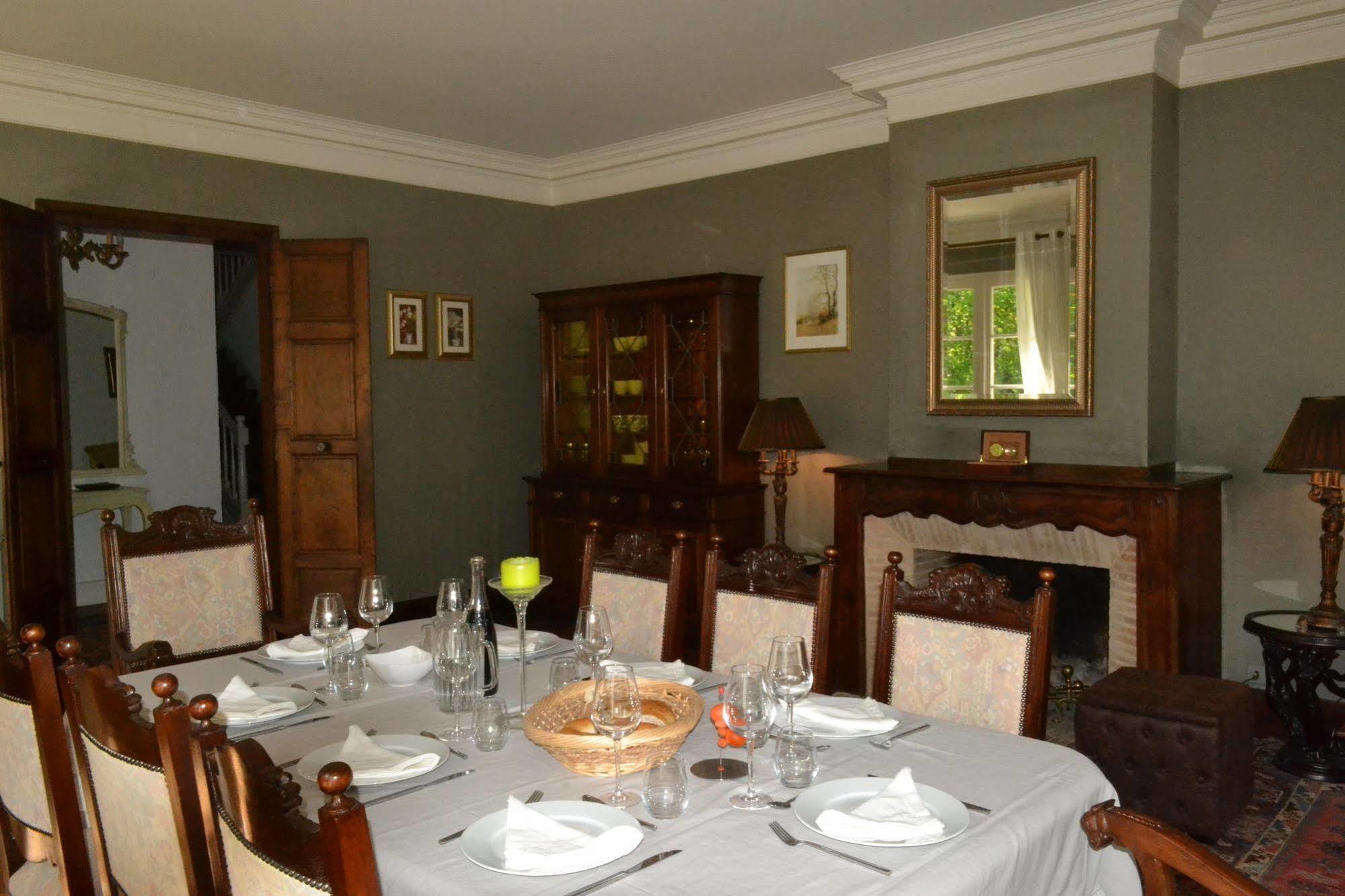 Chambres D'Hotes Domaine Du Hameau Baylesse Saint-Jean-d'Aigues-Vives Dış mekan fotoğraf